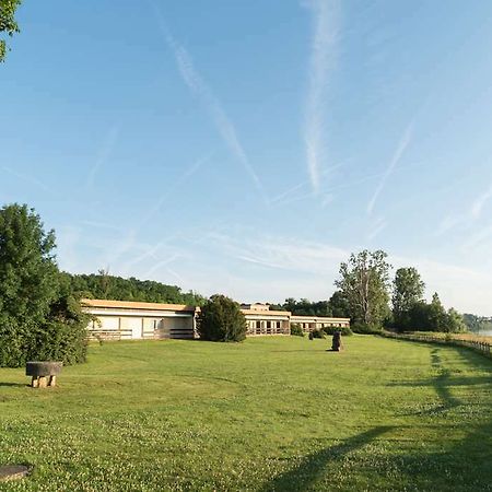 Logis Hotel Restaurant La Vieille Ferme Sancé Buitenkant foto