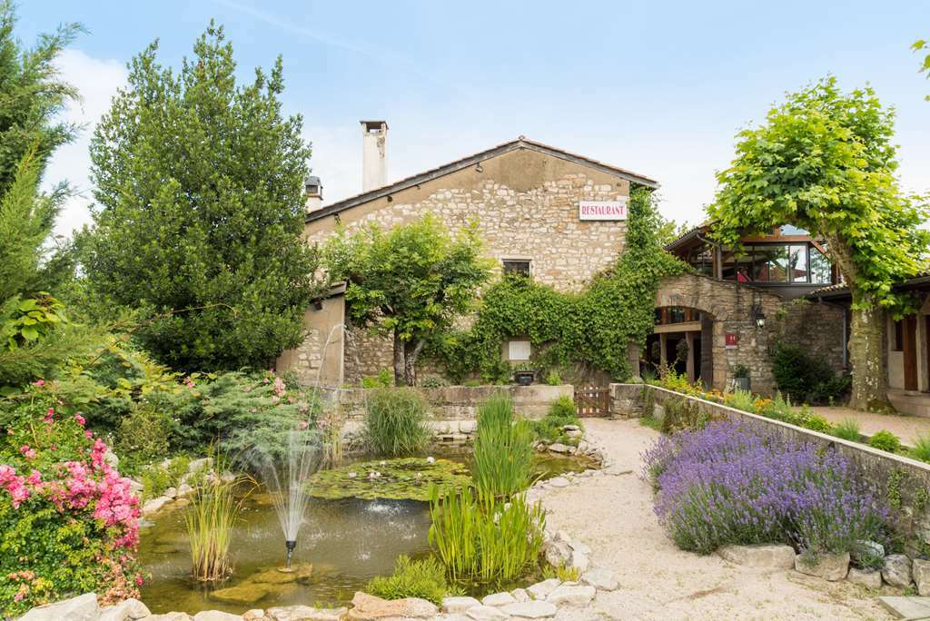 Logis Hotel Restaurant La Vieille Ferme Sancé Buitenkant foto